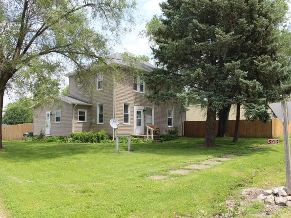 205 W Fayette St, Bunker Hill, IL 62014