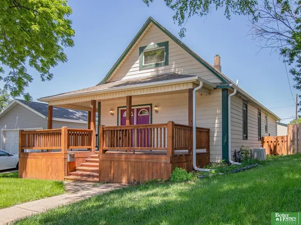3018 Frederick St, Omaha, NE 68105