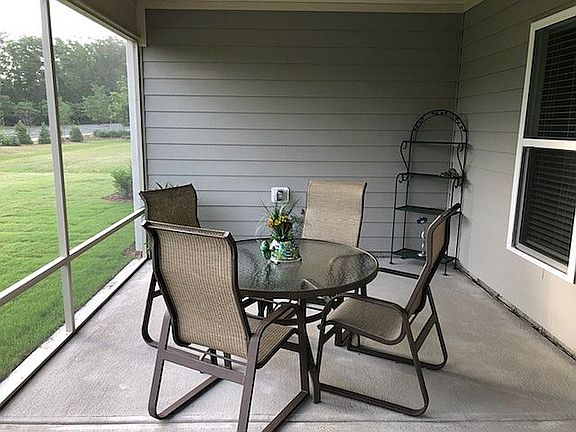 5th image of 427 Farintosh Valley Ln
