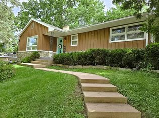 211 Liberty St, Elroy, WI 53929