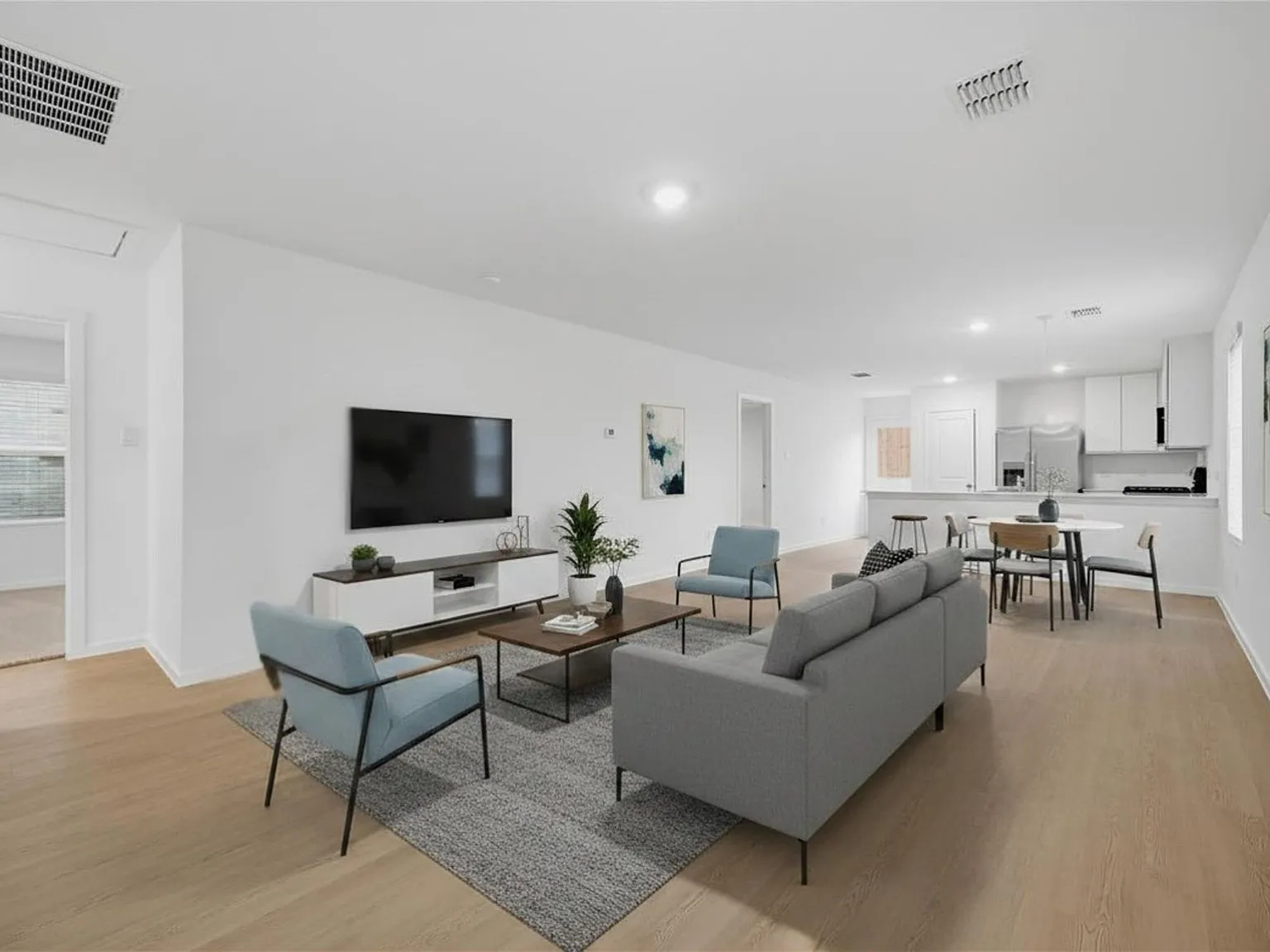 3 bed, 1461 sqft, $1,695 — Photo 4