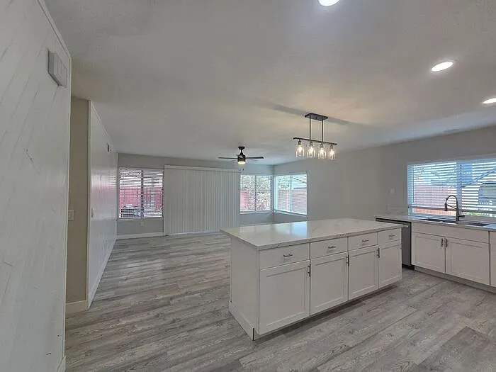 11321 Volans St — Photo 10
