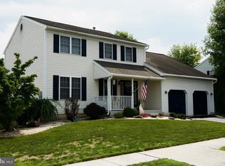 422 S Sandy Ln, Sinking Spring, PA 19608