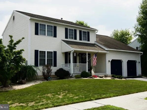 422 S Sandy Ln, Sinking Spring, PA 19608