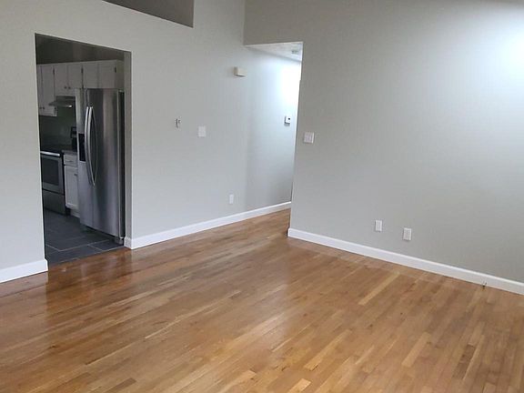 3rd image of 5905 Wichita Dr