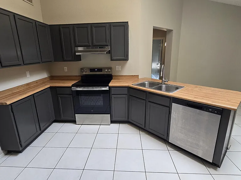 6320 W Shaw Butte Dr — Photo 11