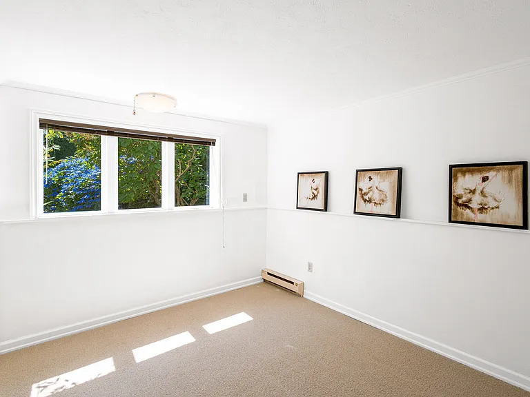 2226 Haywood Ave — Photo 8