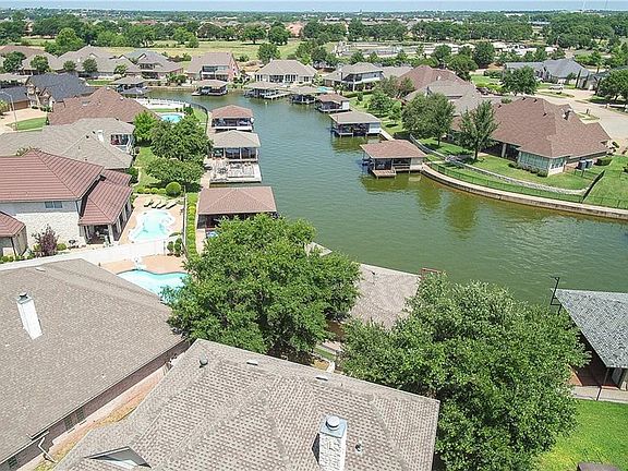 2nd image of 1204 Mallard Way