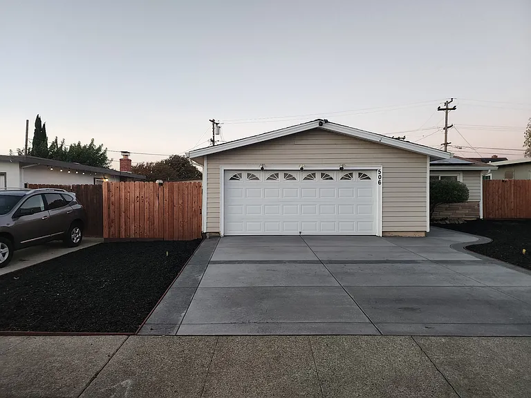 506 San Marco St — Photo 2