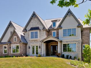 36 Abbey Woods Dr, Barrington Hills, IL 60010