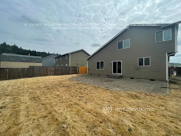 211 Williams Blvd NE — Photo 16