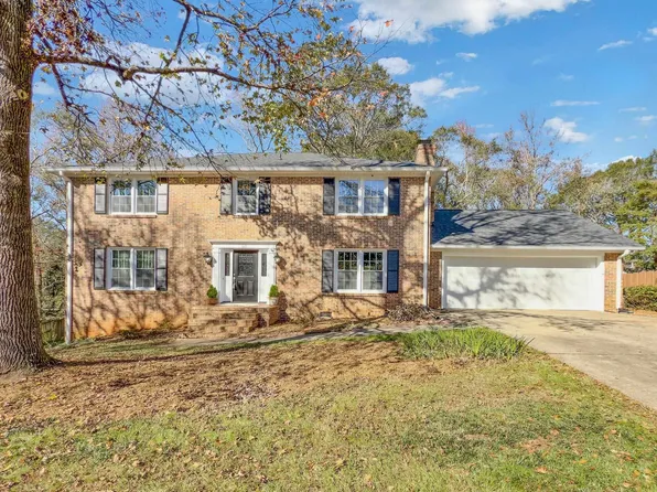 110 Cliffwood Ct, Greer, SC 29650