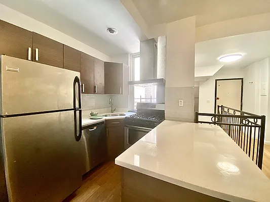 Rented by Compass | media 23