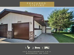 2915 Heatherwood Cir S, Moorhead, MN 56560