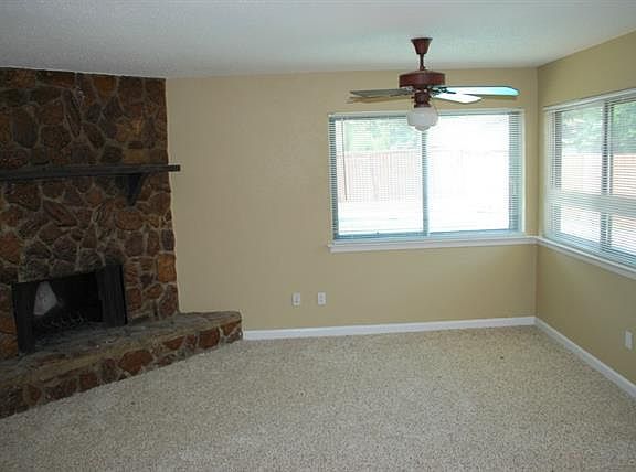 4th image of 3509 Hillridge Dr
