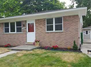 3180 Nordman Rd, Ann Arbor, MI 48108