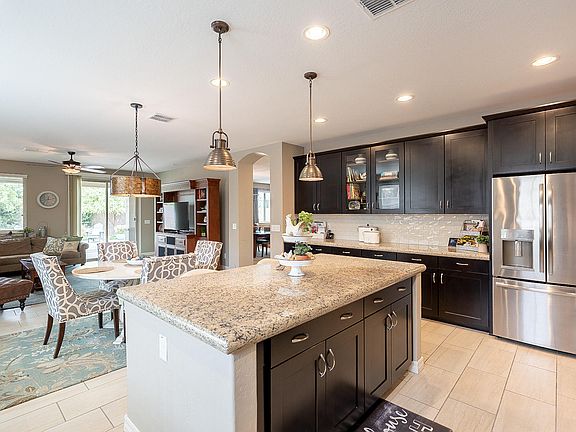 4th image of 20428 E Raven Dr