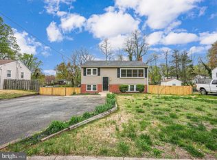 1407 Harrison St, Woodbridge, VA 22191