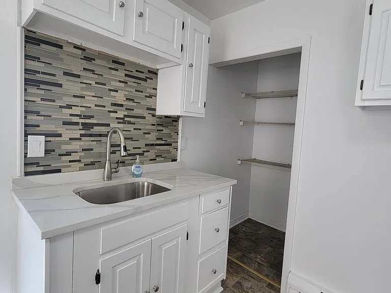 67 James St #2 — Photo 2