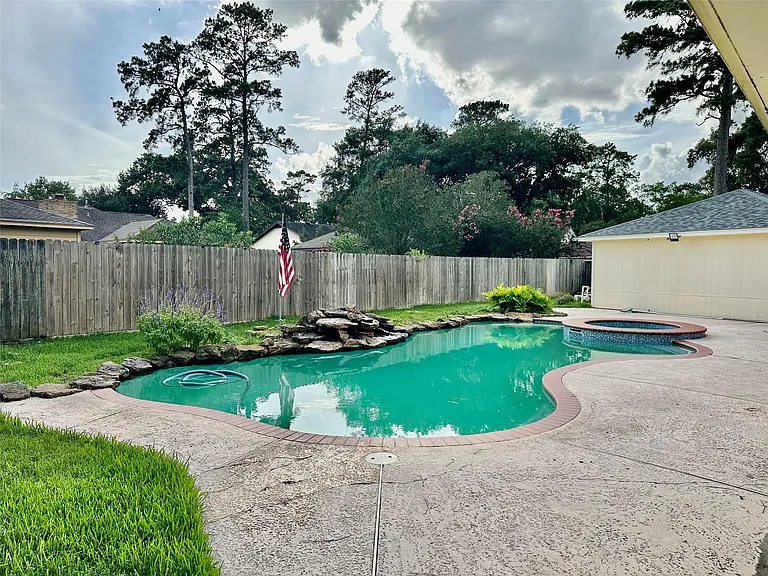 19611 Enchanted Spring Dr — Photo 32
