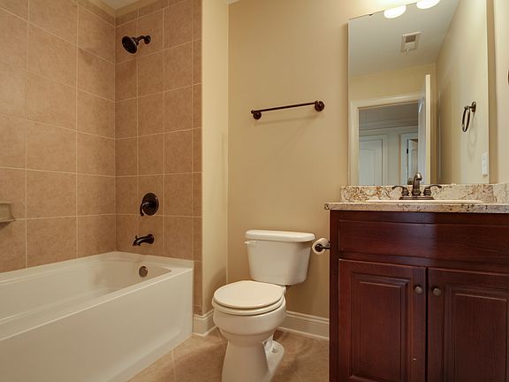 5th image of 149 Draper Dr