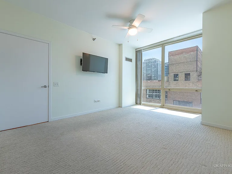 757 N Orleans St #804 — Photo 21