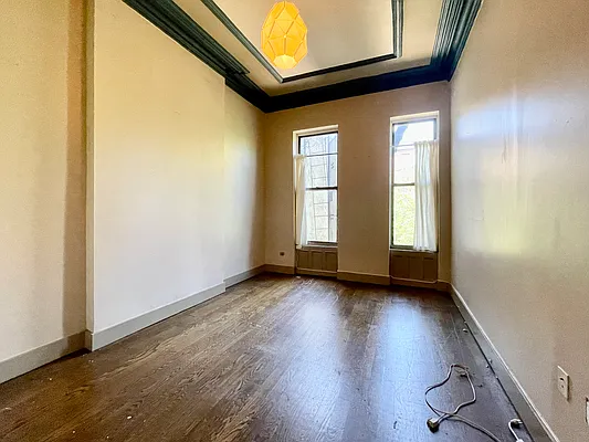 Rented by ERNY LLC | media 7