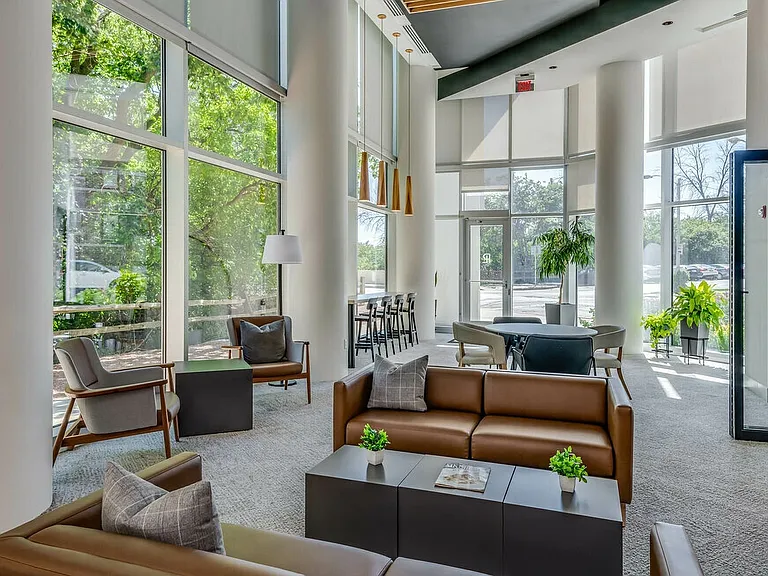 Park Lafayette Towers — Photo 24