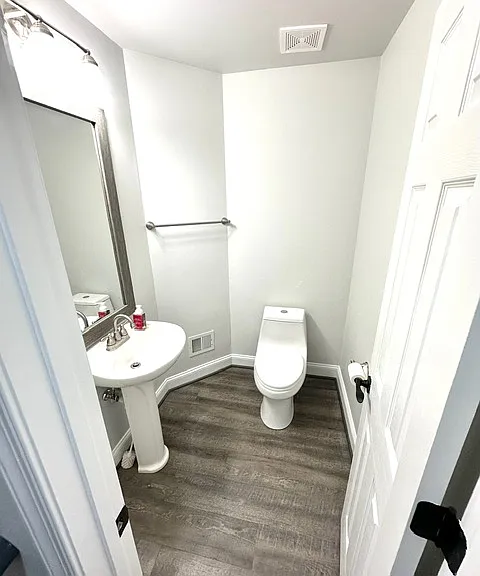 42751 Falls View Sq — Photo 13