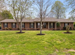 102 Skyview Dr, Columbia, TN 38401