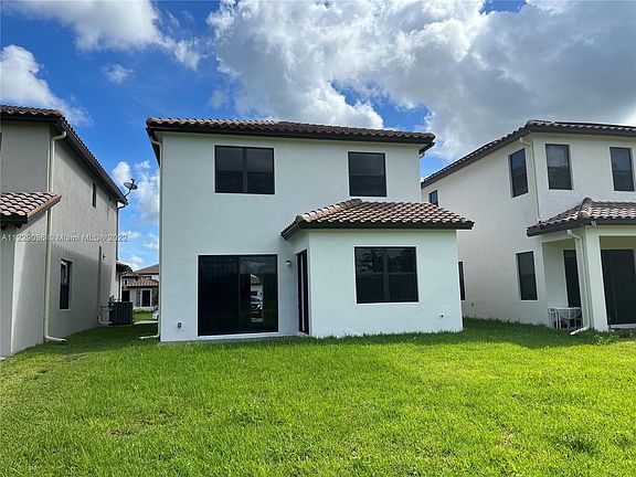 5th image of 5538 Agostino Way #5538