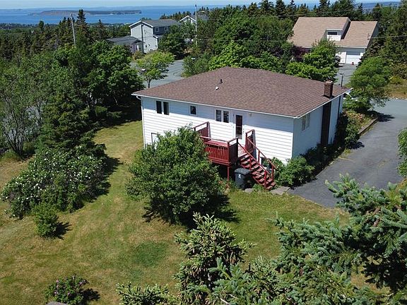 3rd image of 4 Spruce Hill Estates