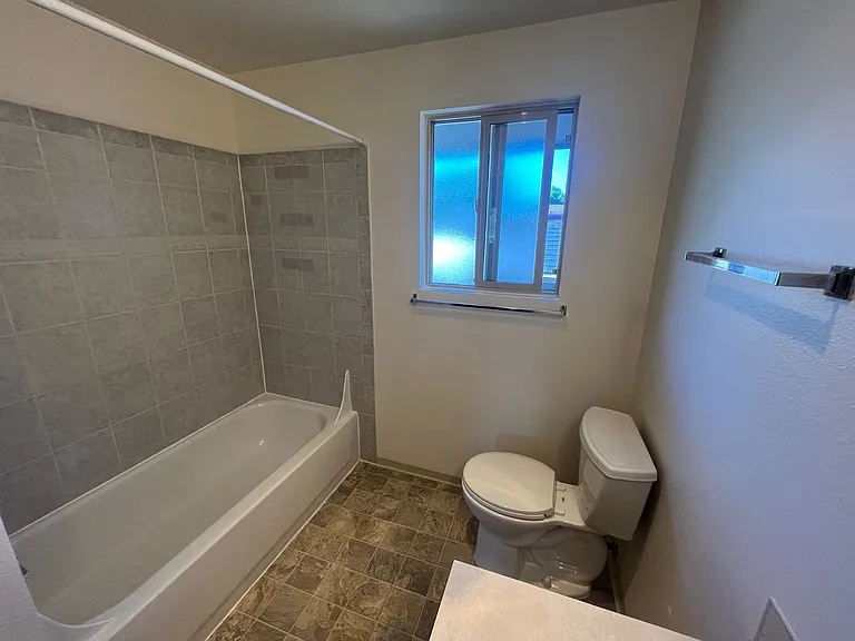 Cascade Vista — Photo 13