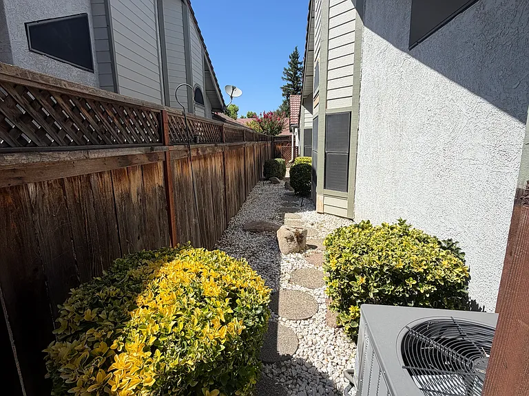 1229 W Bullard Ave #103 — Photo 25