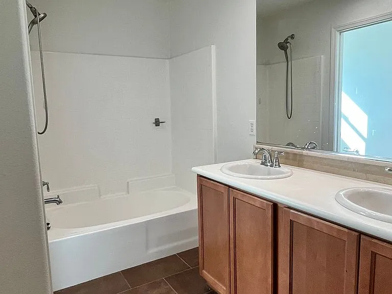 1920 N Fulgham Ave — Photo 15