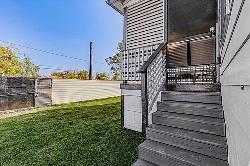 10905 Shady Ln Photo 1