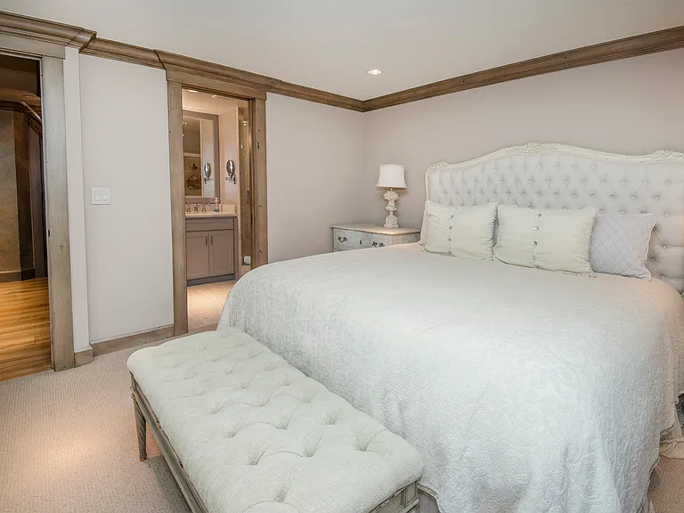 385 Gore Creek Dr #301-02 — Photo 22