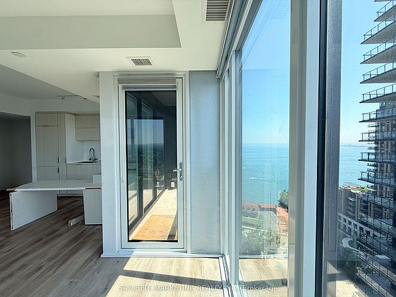 5th image of 370 Martha St #1810