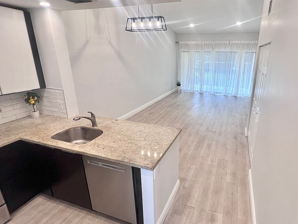 Kitchen, Dining Room, Living Room - 2281 SW 15th St. 148 Deerfield Beach, FL 33442