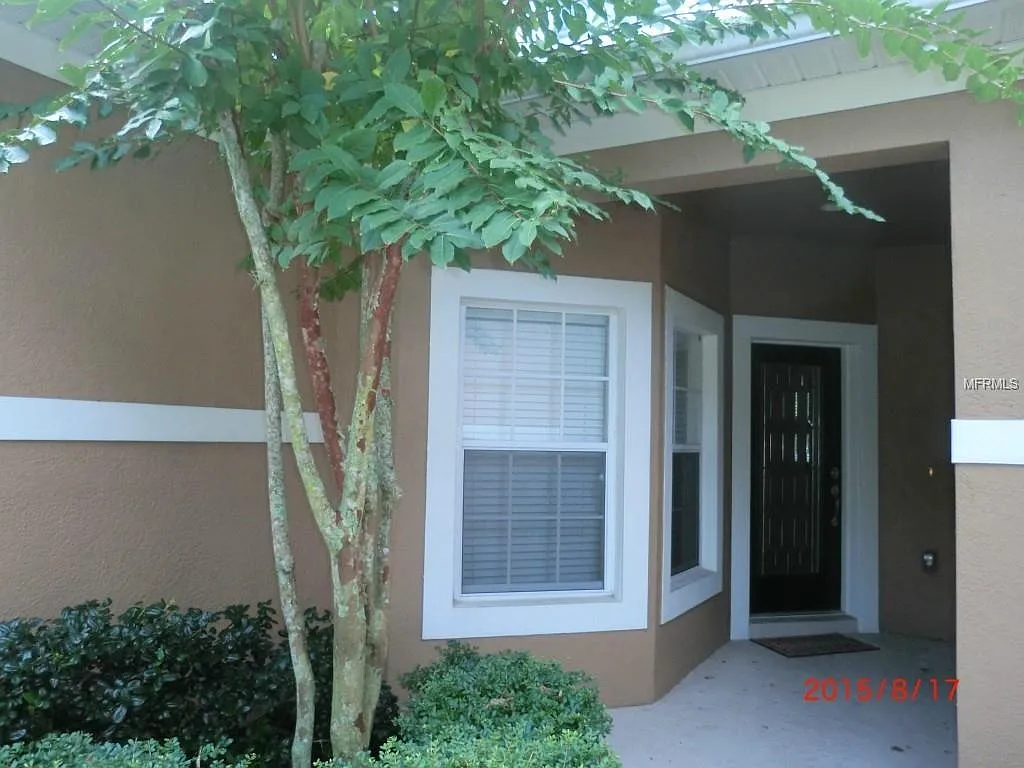 Beautiful 3 Bed 2.5 Bath 2 car garage Gated Townhouse for Rent in Sanford, FL! Greystone Subdivis... — Photo 2