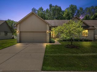 15762 Corso Dr, Clinton Township, MI 48035