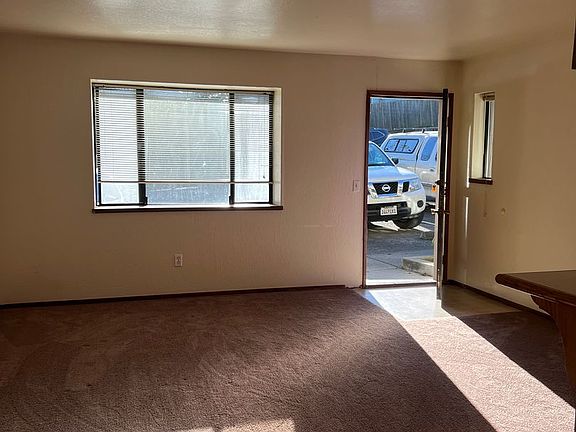 3rd image of 1275 Searles St #3
