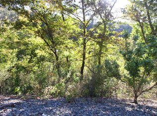 Willow Wood Rd, Hinton, WV 25951