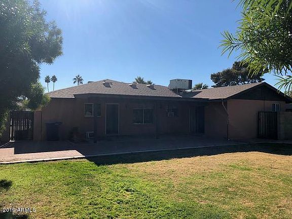 5th image of 2402 E Malibu Dr