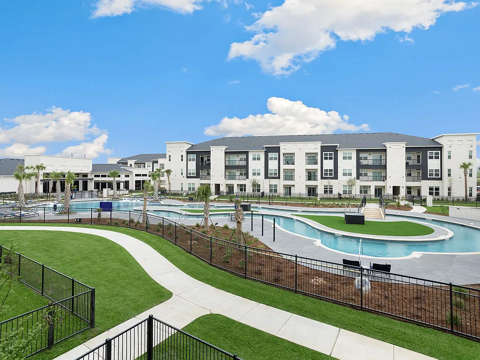 Domain Town Center apartments community photo