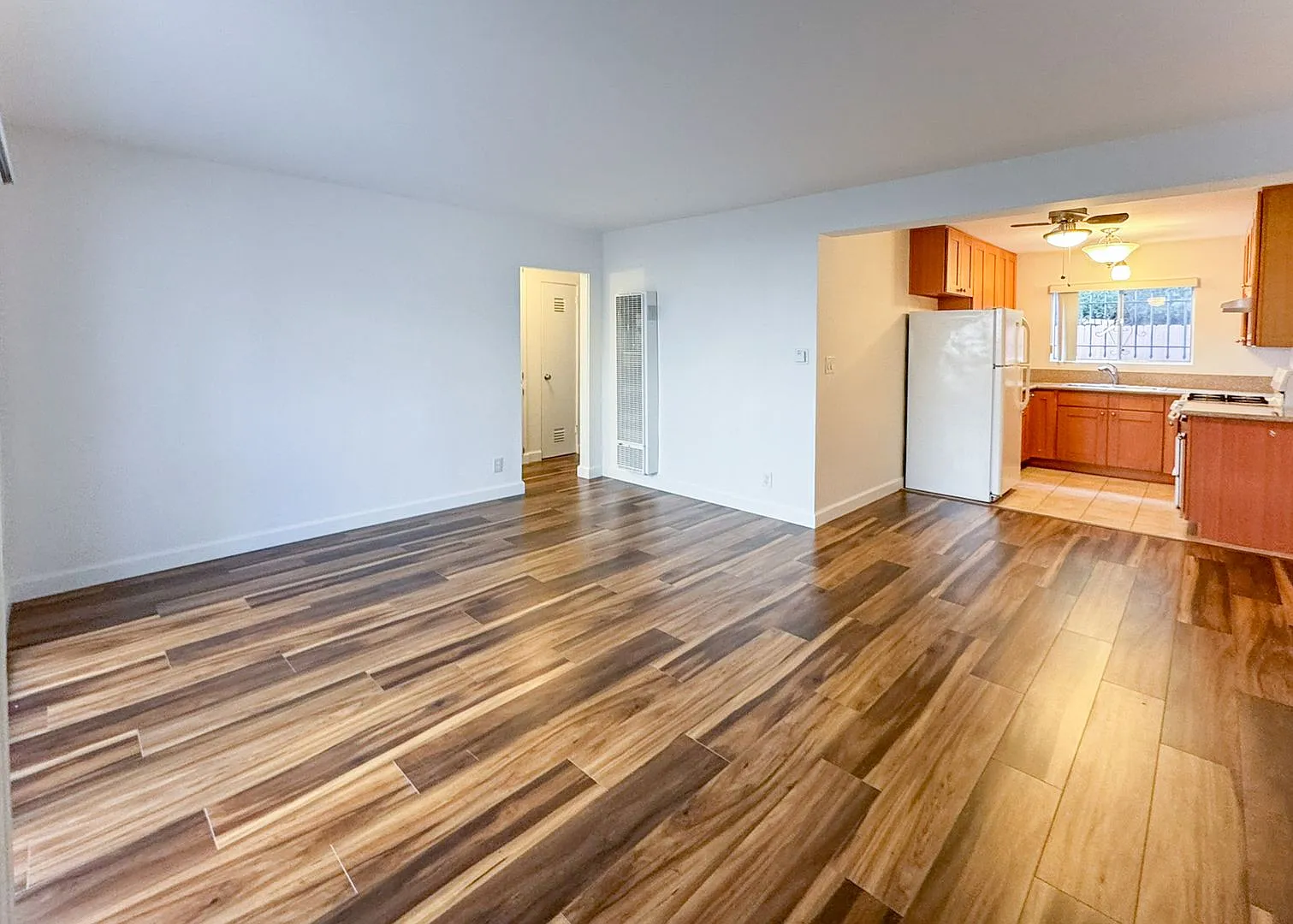 Prime Santa Monica Neighborhood | First Floor 1BD+1BA With Private Patio — Photo 2