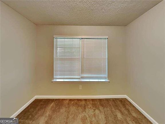 5th image of 113 Kayla Ct