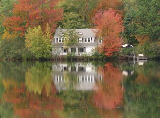 15 Russell Rd, North Chelmsford, MA 01863