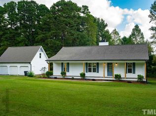 410 Lassiter Rd, Four Oaks, NC 27524