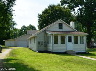 1014 Beach Rd, Baltimore, MD 21221